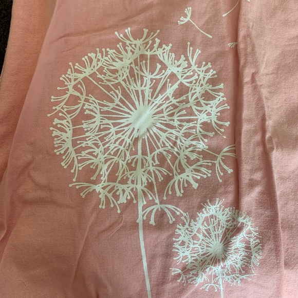 $5 & $10 sale - Cute pink off center button short sleeve top - Picture 4 of 4